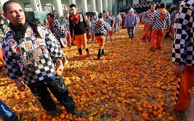 جنگ پرتقال در تورین ایتالیا