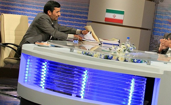 احمدی نژاد در مناظره