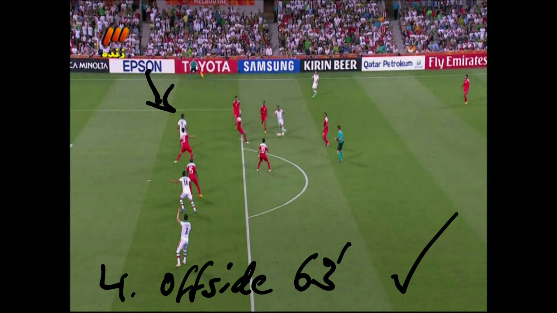 داور استراليايي مدافع پنجم بحرين (عکس)