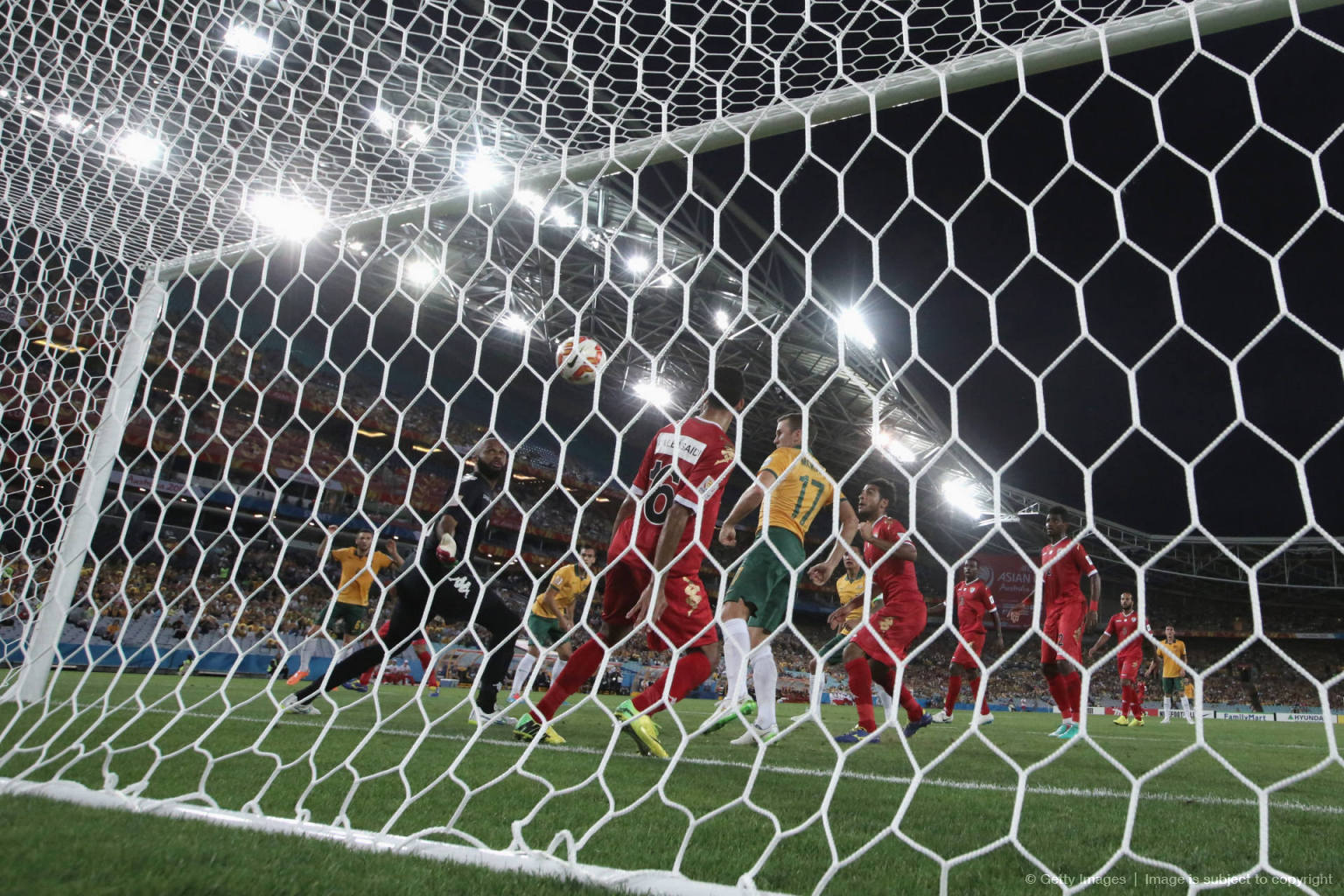 استرالیا و کره جنوبی صعودکردند ( عکس/جدول گروه)