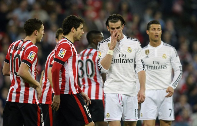 رئال مادرید صدرجدول را به بارسا تعارف زد ( عکس/فیلم/جدول) رئال مادرید صدرجدول را به بارسا تعارف زد ( عکس/فیلم/جدول)