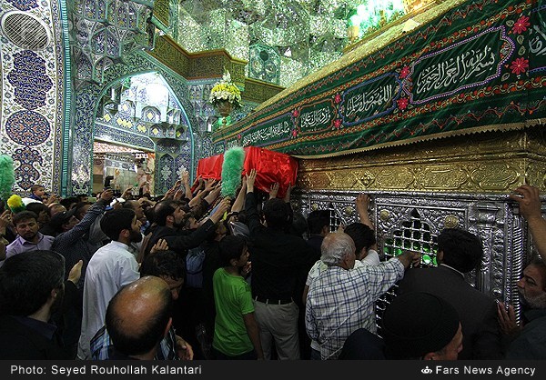 تشییع پیکر شهید مدافع حرم میرزا حسین قربانی در قم (عکس)