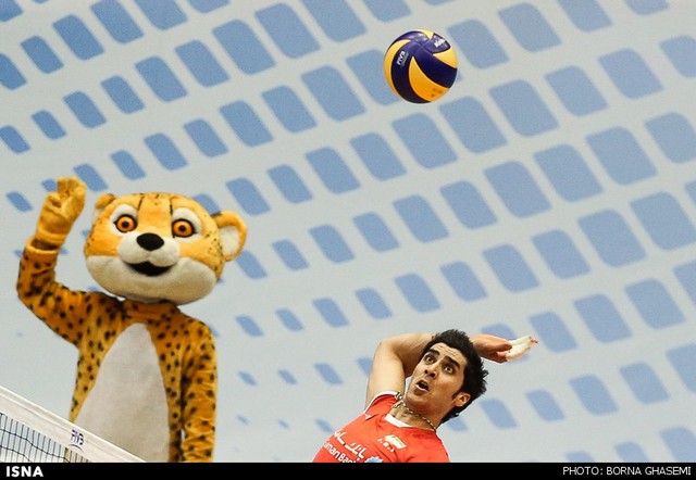 دیدار تیم‌های ملی والیبال ایران و برزیل (عکس)