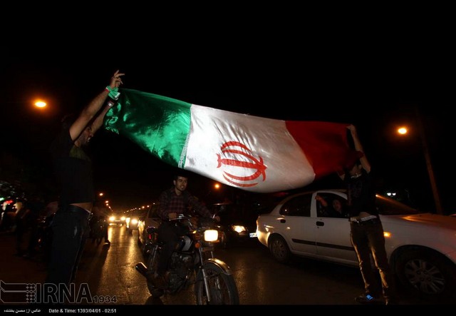 شادی طرفداران تیم ملی در سراسر کشور (عکس)