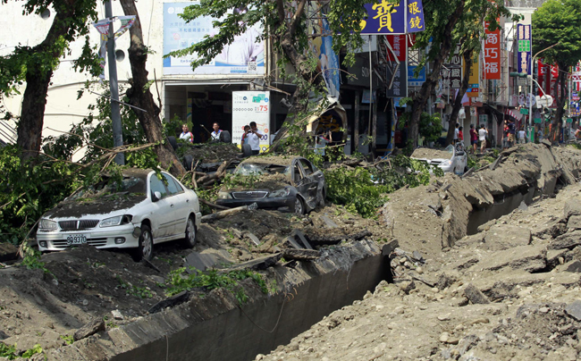 انفجار مرگبار لوله‌های گاز در تایوان (+عکس)