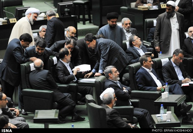 جلسه علنی استیضاح وزیر علوم (عکس)