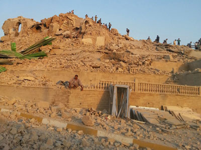 ادامه ماجرای داعش: اجبار زنان به پوشاندن صورت/ راه اندازی گشت  امر به معروف / انفجار مزار جرجیس پیامبر