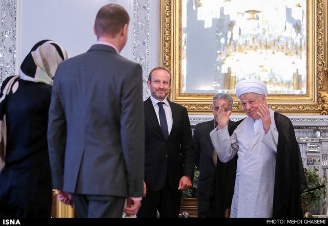 دیدار وزیر خارجه دانمارک با هاشمی (عکس)