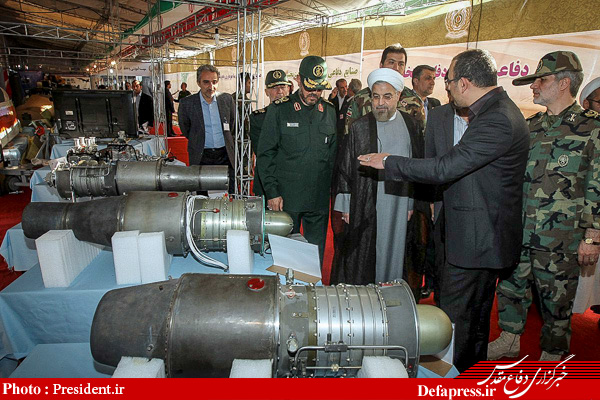 بازدید روحانی از نمایشگاه  وزارت دفاع (عکس)