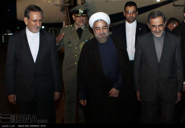 بازگشت روحانی به تهران (عکس)