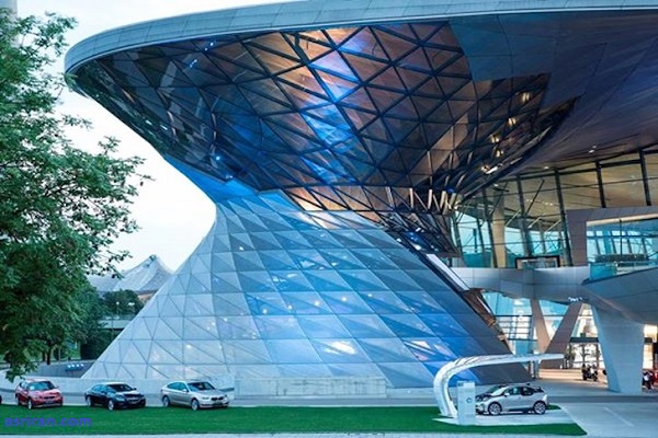 ایستگاه شارژ خورشیدی با الهام از بال پرندگان ایستگاه شارژ خورشیدی با الهام از بال پرندگان