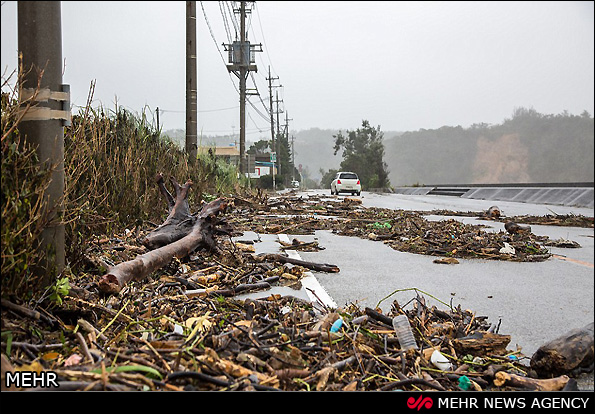 توفان در چین و ژاپن (عکس)