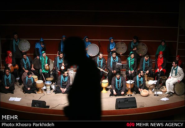 کنسرت گروه کوبه ای نوازان کنج (عکس)