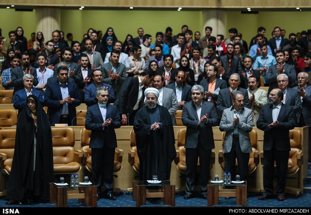 همایش ملی نخبگان جوان با حضور روحانی (عکس)