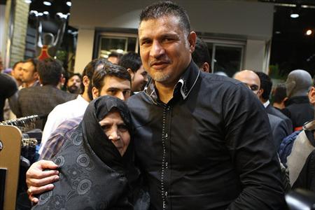 مادردایی:خداراشکرازپرسپولیس برکنارشد(+عکس)