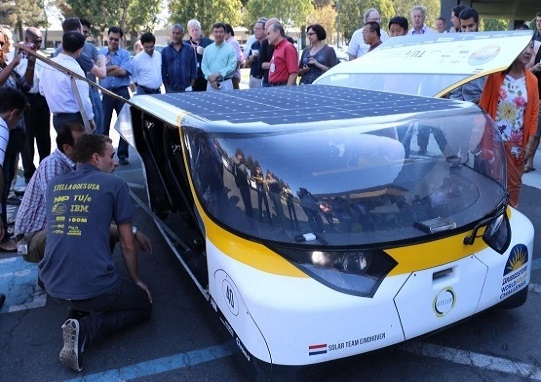 ورود اولین خودروهای خورشیدی به ناوگان حمل و نقل ورود اولین خودروهای خورشیدی به ناوگان حمل و نقل
