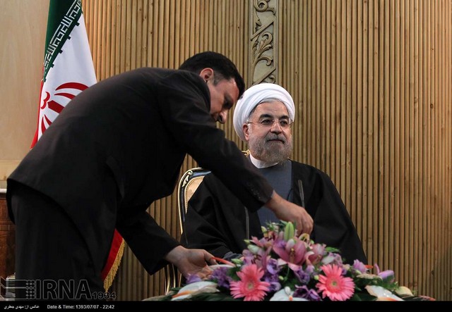 بازگشت روحانی به تهران (عکس)