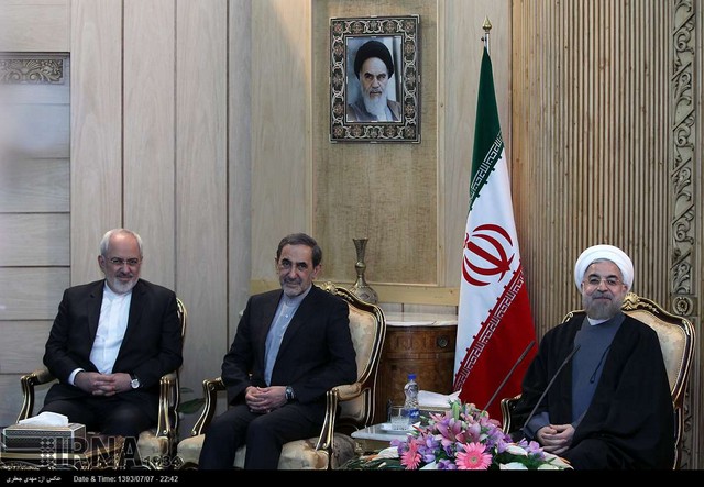 بازگشت روحانی به تهران (عکس)