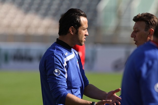 کریمی از مصاحبه اش پشیمان شده ؟(گزارش تصویری)