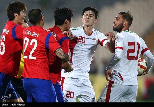 درگیری بازیکنان ایران و کره جنوبی(فیلم/عکس)