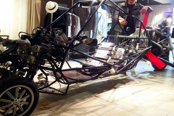 سریعترین موتورسیکلت پرنده جهان ساخته شد