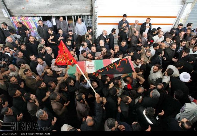 تدفین سه شهید گمنام در بازار تهران