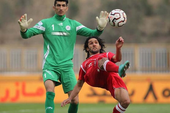 شکست پرسپولیس درخشان مقابل نفت تهران شکست پرسپولیس درخشان مقابل نفت تهران