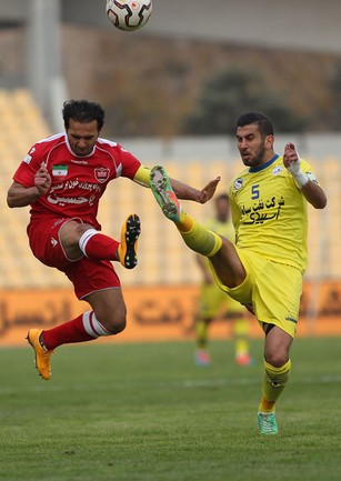 شکست پرسپولیس درخشان مقابل نفت تهران شکست پرسپولیس درخشان مقابل نفت تهران