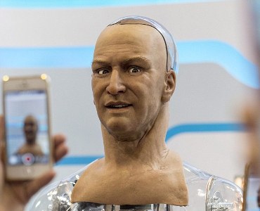 روباتی که چهره خوانی می کند