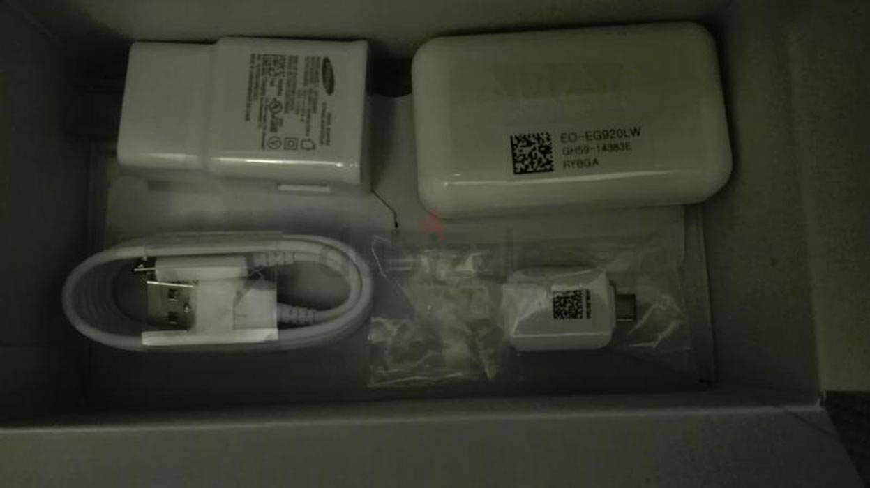 افشای تصاویری از جعبه و گوشی گلکسی اس7