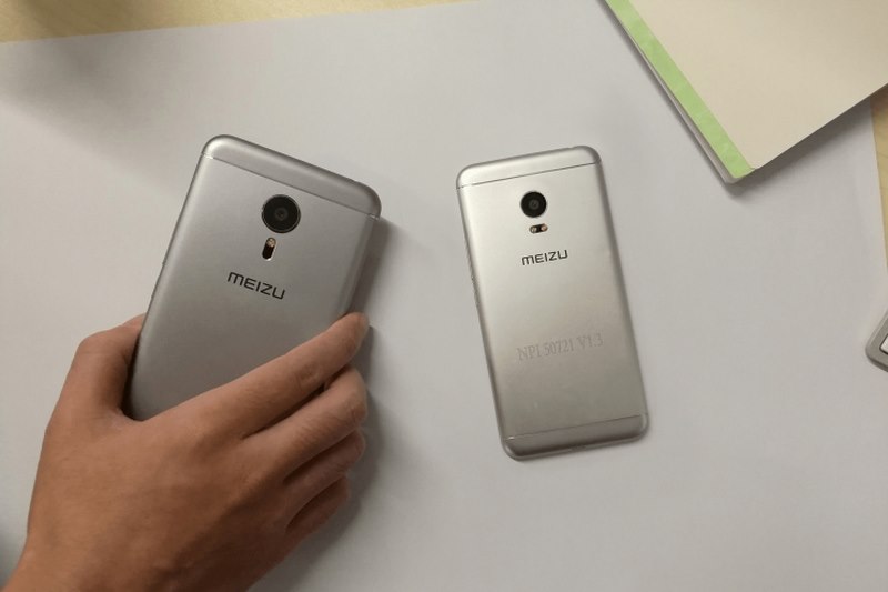 درز تصویر Meizu Pro 5 mini در کنار Meizu PRO 5