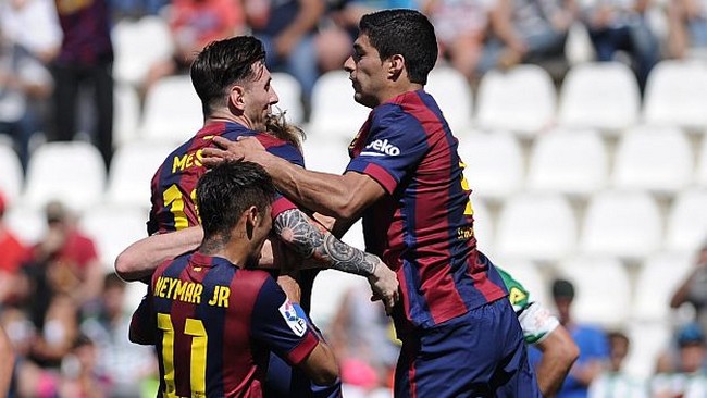 بارسا 8 گل زد و بالای جدول باقی ماند (+عکس)