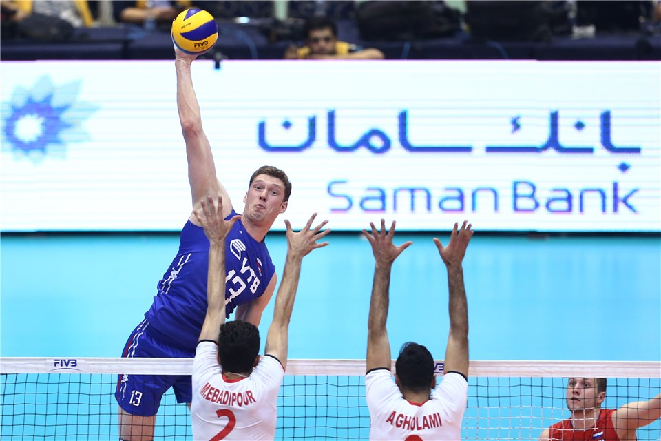 پیروزی ایران مقابل روسیه (+گزارش تصویری)