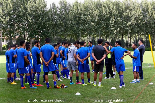 استقلال در کردان آماده می شود (+گزارش تصویری)