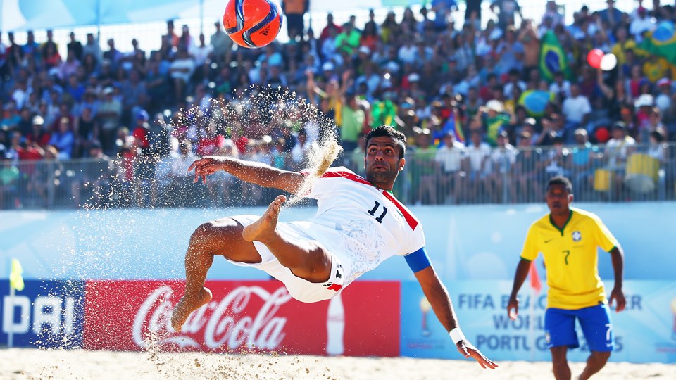 ایران 3 -4 برزیلی / ساحلی بازان ایران چطور صعود می کنند؟(+جدول/گزارش تصویری)