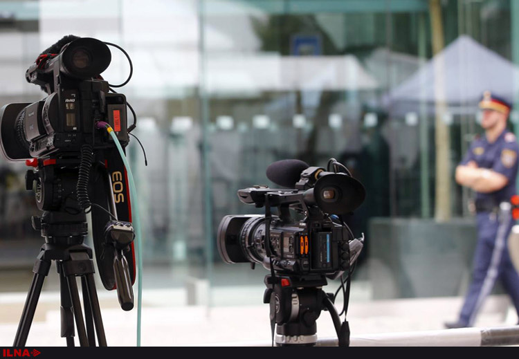 حاشیه‌های محل مذاکرات (+عکس)