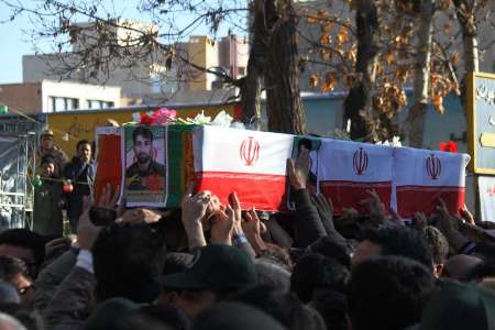 تشییع پیکر شهید جنگ سوریه در شاهرود تشییع پیکر شهید جنگ سوریه در شاهرود