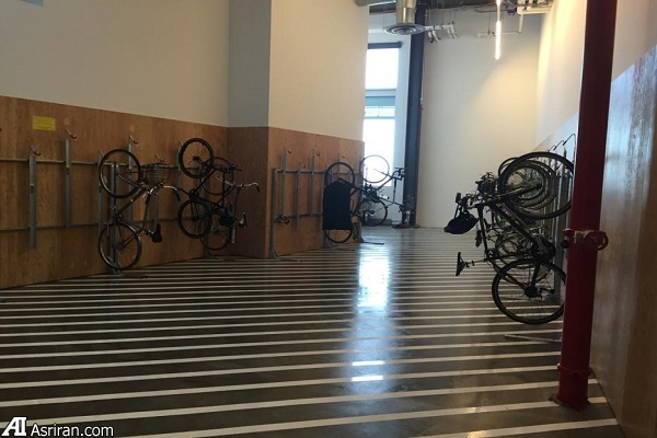 در پشت صحنه فیسبوک