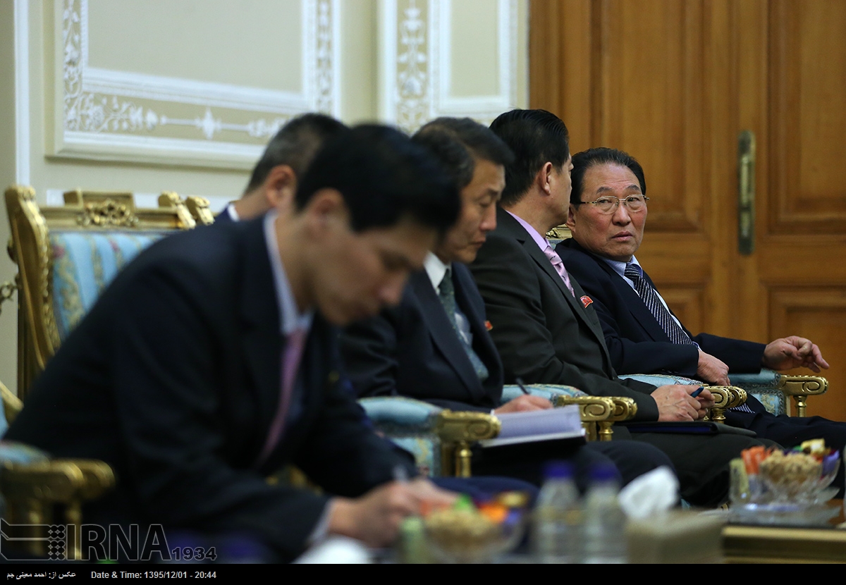دیدار رئيس پارلمان کره شمالی با لاریجانی (+عکس)