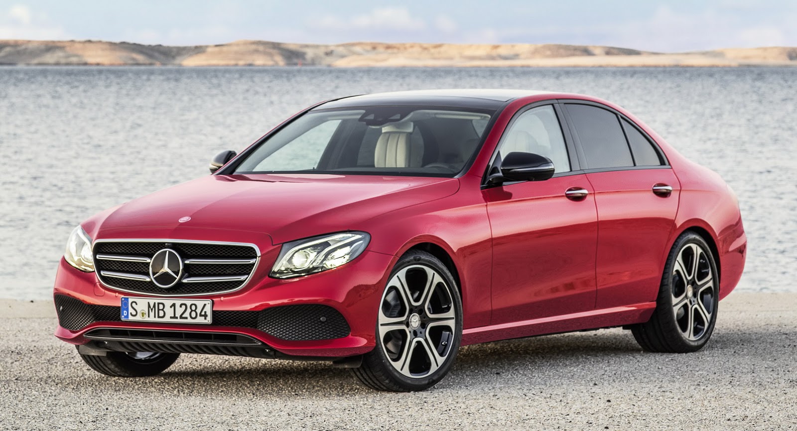 جایزه بهترین خودروی سال 2017 اروپا تعلق میگیرد به ... جایزه بهترین خودروی سال 2017 اروپا تعلق میگیرد به ...