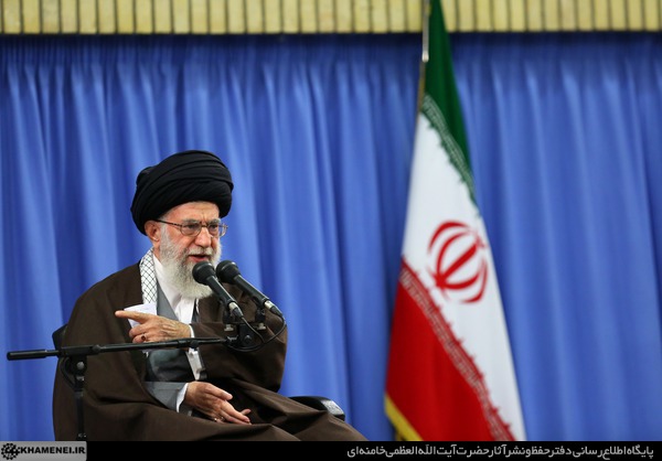 مقام معظم رهبری: آمریکا اخلال و خدعه میکند و بعد گلایه میکنند که چرا ما بدبینیم/ جنسی که مشابه داخلی دارد مطلقاً نباید وارد شود مقام معظم رهبری: آمریکا اخلال و خدعه میکند و بعد گلایه میکنند که چرا ما بدبینیم/ جنسی که مشابه داخلی دارد مطلقاً نباید وارد شود