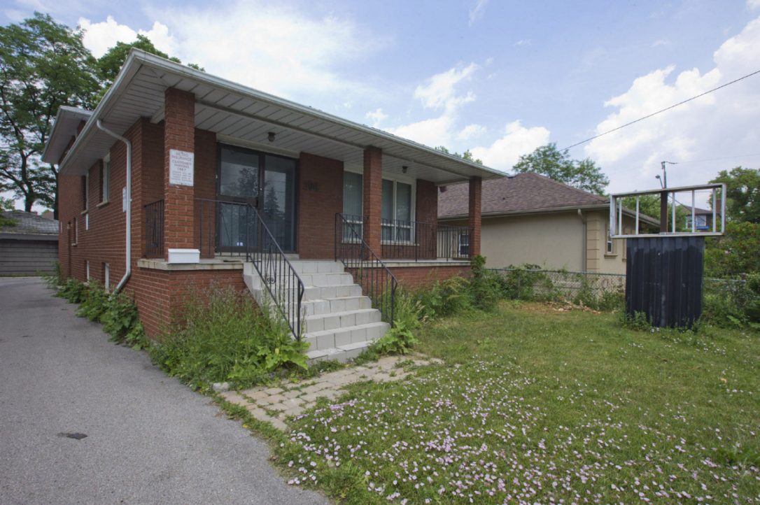 دعوا بر سر تصاحب املاک ایران در کانادا (+عکس)