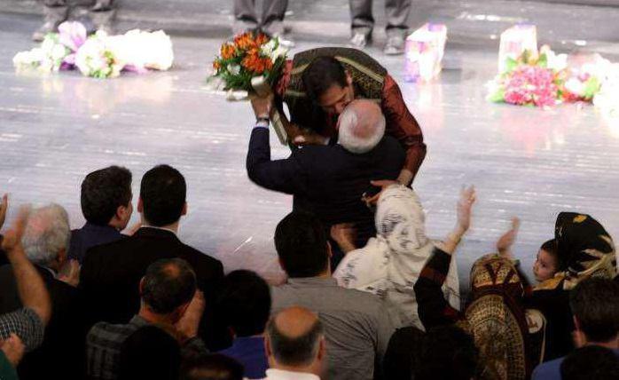 تقدیر ظریف از سراج در کنسرت (عکس)