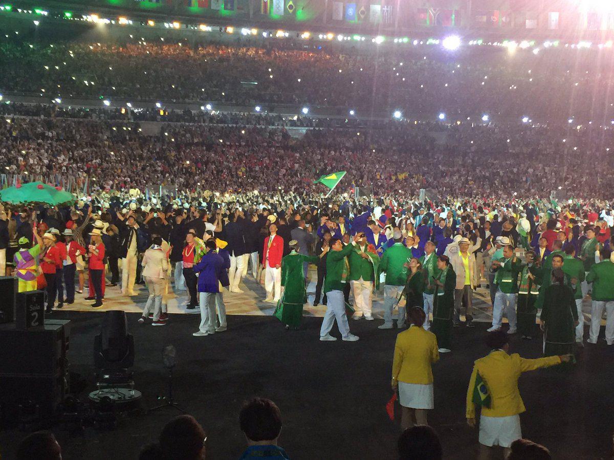 مراسم افتتاحیه المپیک 2016 ریو (+عکس و فیلم)