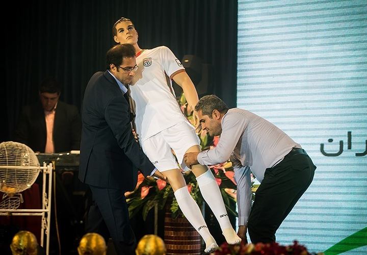 لباس‌های جشن حافظ برای ملی‌پوش‌های فوتبال؟!(طنزورزشی)