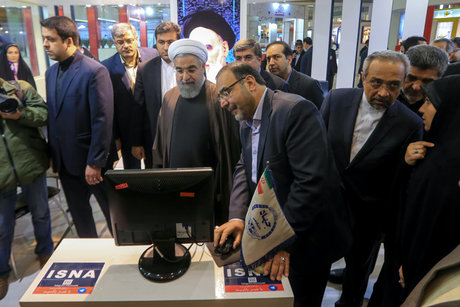 بازدید روحانی از نمایشگاه مطبوعات