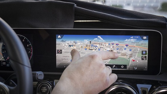 با این خودرو کلاس A مرسدس دوستانه صحبت کنید/ هوش مصنوعی خودرو زندگی و رانندگی را برایتان آسان میکند با این خودرو کلاس A مرسدس دوستانه صحبت کنید/ هوش مصنوعی خودرو زندگی و رانندگی را برایتان آسان میکند