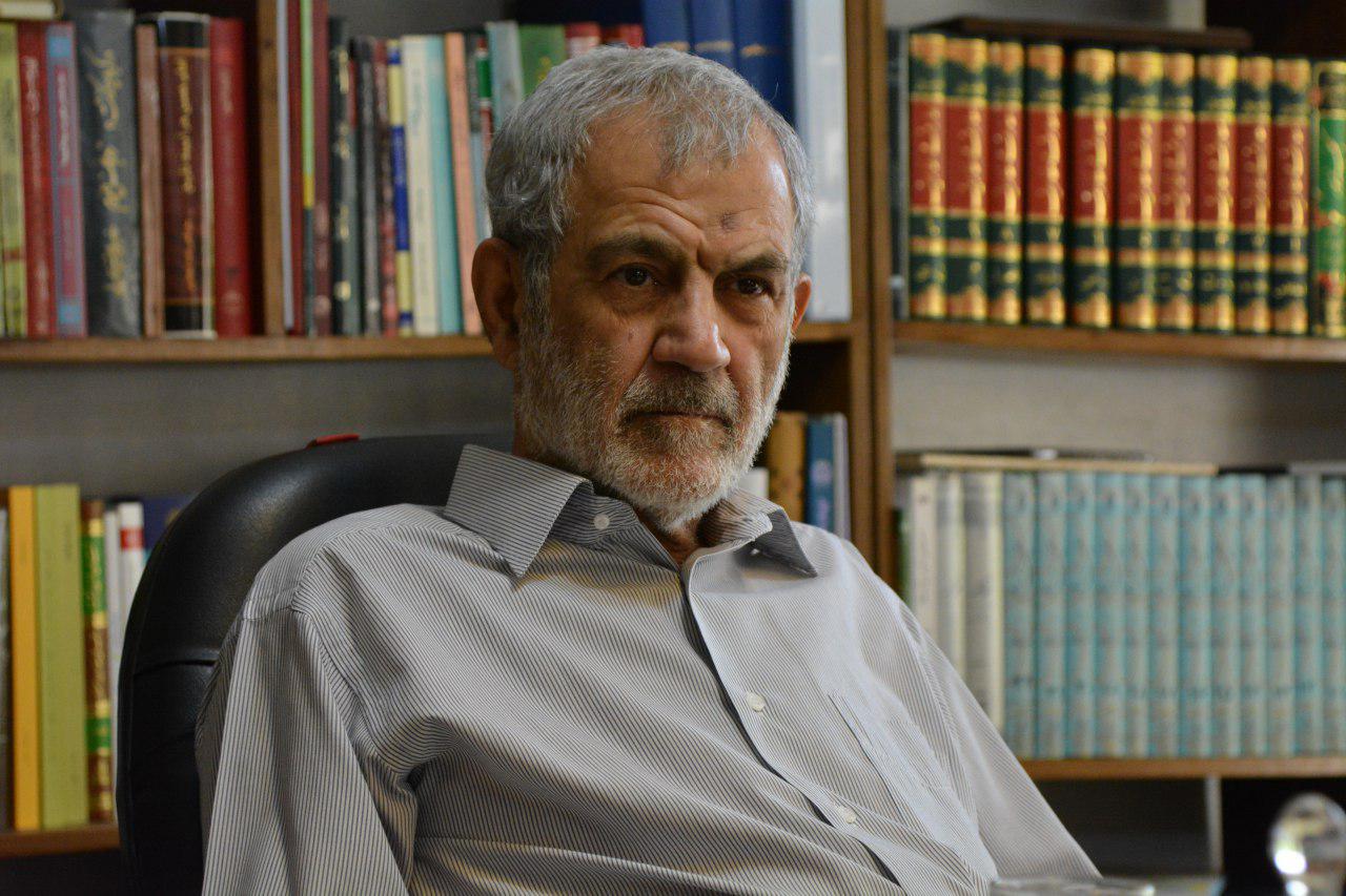 حسن غفوری فرد: استادیوم رفتن زنان لزومی ندارد/ احمدی نژاد ظرفیت رییس جمهور شدن را نداشت/ احمدی نژاد گفت در دانشگاه بین المللی قزوین برای دیگر کشورها رییس جمهور تربیت کنیم/ رای دادن به موسوی برایم گران تمام شد/ &laquo;رئیس جمهور کومور&raquo; تربیت شده جامعه المصطفی است