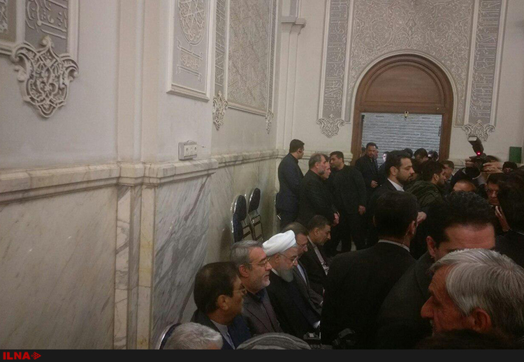 حضور روحانی در مراسم بزرگداشت شهدای نفتکش سانچی (عکس) حضور روحانی در مراسم بزرگداشت شهدای نفتکش سانچی (عکس)