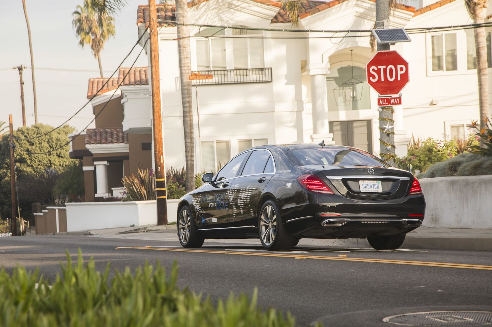 بنز S به سطح برتر خودرانی انتقال می&zwnj;یابد